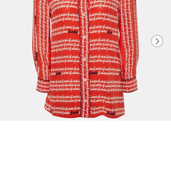 Gucci script logo silk shirt. As worn by Beyoncé in Formation
Monogrammed button - Picture 4 of 11